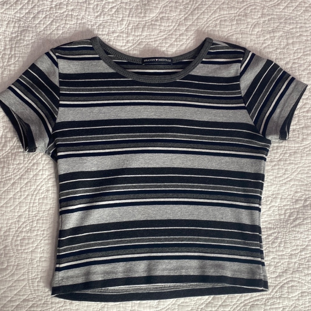 Brandy Melville Baby Tee